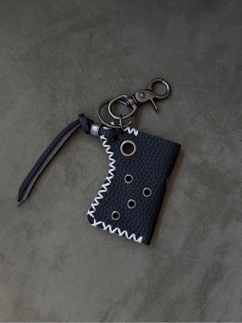 Black Leather Keychain Wallet with White Stitching